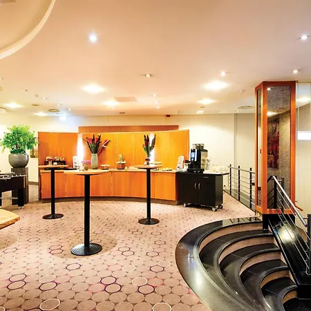Leonardo Center Готель 4*