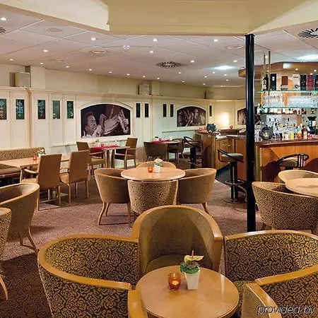 Hotel Leonardo Center 4*