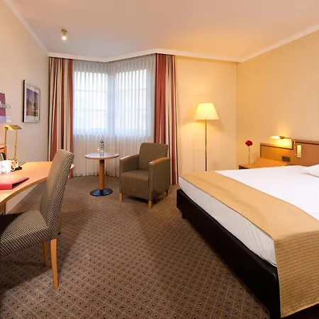 Leonardo Center Готель 4*